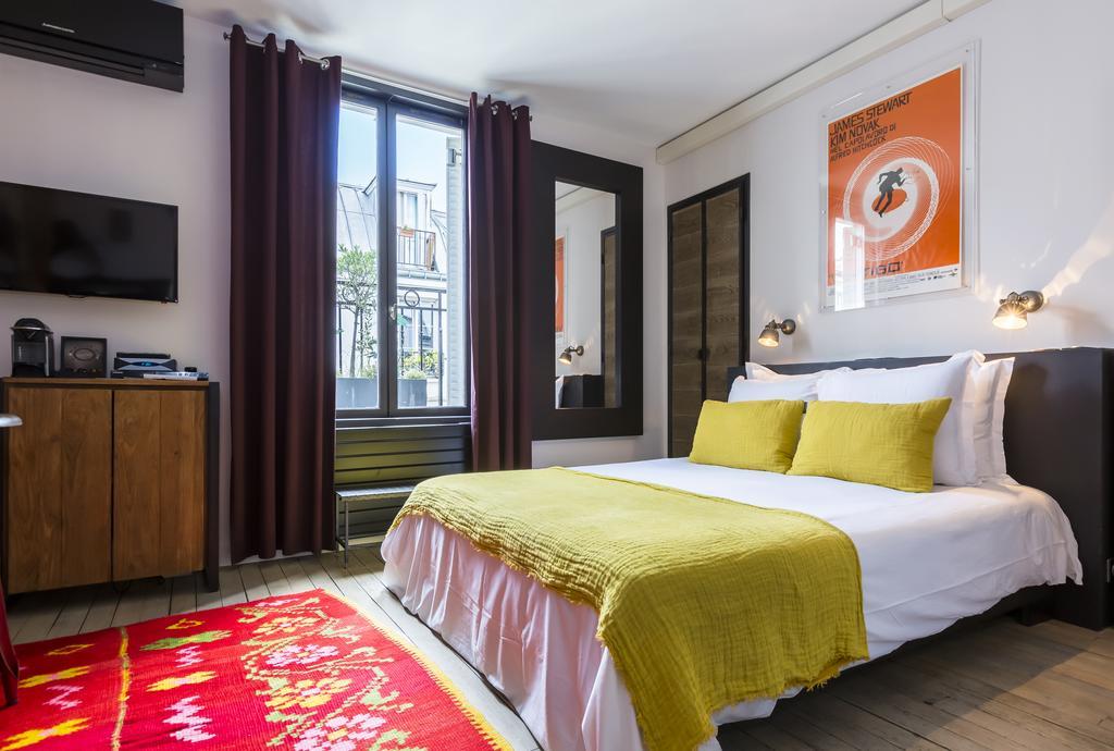 Bed & Breakfast Opera Grands Boulevards Parigi